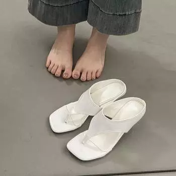 Retro high-heeled sandals new niche temperament simple fairy toe thin heel flip-flops 35