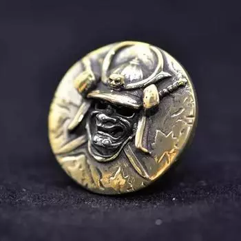 Ретро Латунь Японский Шлем Самурая Маска Черепа Украшение Пряжка Винт Задник Ручная Работа Кожа DIY Аксессуары Golden