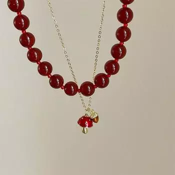 Ретро легкое роскошное красное ожерелье с бисером в виде гриба, женское нишевое дизайнерское чувство индивидуальности, элегантная универсальная цепочка на шею, цепочка на свитер