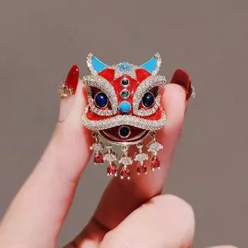 Retro Lion Dance Enamel Brooch New Year Dress Shawl Clip Fashions Suit Pins Women/Men