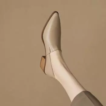 Ретро Лоферы с острым носком для женщин на весну 2025 года, новый стиль с толстым и средним каблуком, повседневные туфли из мелкой кожи 34 абрикосовый