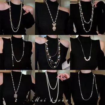 Retro Luxury Diamond & Pearl Bear Necklace