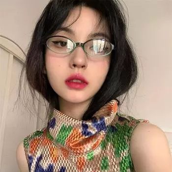 Ретро маленькая оправа овальная красная оправа для очков, тот же простой плоский свет можно сочетать с близорукостью Anti-blue light flat mirror