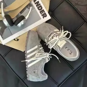 Ретро-матовая кожаная плоская подошва немецкие кроссовки 2024 осень-зима новая пара шнурков модная повседневная обувь спортивная обувь с мягкой подошвой женская 35 серый