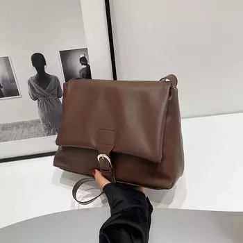 Ретро матовая сумка женская большая емкость 2024 новая модная сумка через плечо текстура пригородная маленькая квадратная сумка чёрный