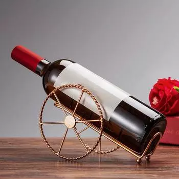 Ретро металлическая стойка для красного вина с бронзовыми железными колесами, дизайнерский держатель для вина, домашний декор для бара, полка для демонстрации, держатель для бутылок пива, виски и вина розового золота