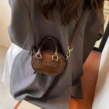 Ретро мини маленькая сумка 2024 новая женская сумка простая и модная сумка-мессенджер универсальная портативная маленькая квадратная сумка прилив 15*6*9.5 чёрный