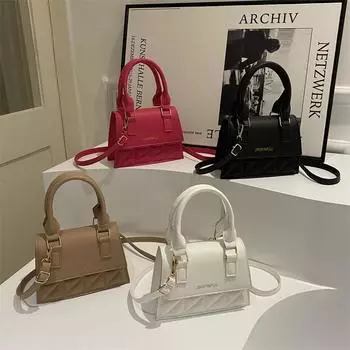 Ретро мода давление 2024 весна маленькая свежая новая корейская версия простая повседневная сумка через плечо портативная маленькая квадратная сумка белый