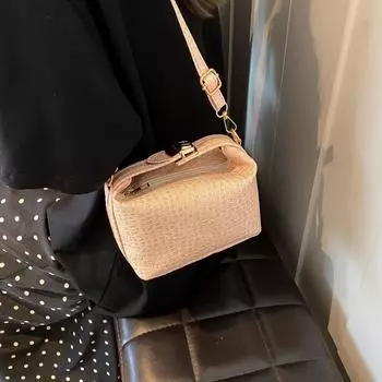 Ретро мода женская сумка через плечо 2024 новый модный индивидуальный тренд сумка-мессенджер темперамент простой крокодиловый узор маленькая сумка чёрный