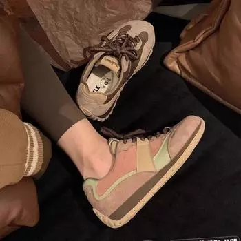 Ретро немецкие кроссовки женские осень 2024 новые женские туфли популярные матовые кожаные одинарные туфли легкие повседневные спортивные туфли 35 темно-коричневого