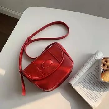 Retro Oil Wax Skin Red One Shoulder Saddle Bag Red