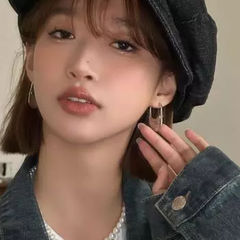 Retro personality irregular silver needle earrings niche design high-end ear buckle simple fashion autumn and winter earrings new products 925 silver needles