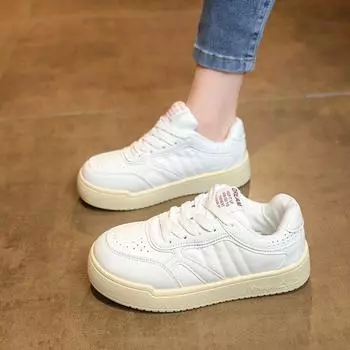 Retro platform bread shoes women s 2024 winter new fashion leather white shoes ins tide casual skateboard 35 красный