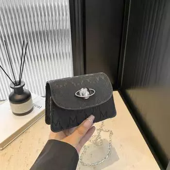 Ретро повседневная косая маленькая квадратная сумка простая повседневная сумка 2024 летняя новая модная тенденция повседневная сумка через плечо чёрный