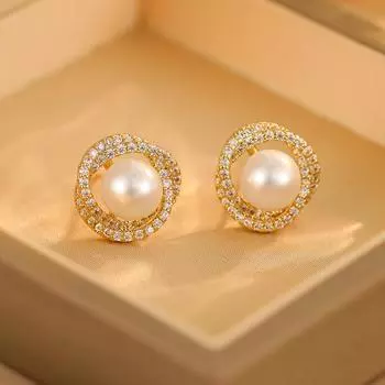 Ретро простые и маленькие легкие роскошные серьги женские модные серьги-гвоздики 2025 года высококачественные темпераментные серьги 14k