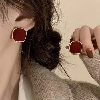 Retro Red Square Stud Earrings 2025 New Arrival Best Selling Silver Pin Earrings Stylish High Class Elegant Special Interest Earrings Tide Red square stud earrings