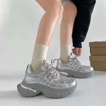 Ретро серебристые туфли для папы на маленькой платформе, женская обувь 2025 года, новая весна и осень, легкая, увеличивающая рост, универсальная спортивная обувь 35 серебряный