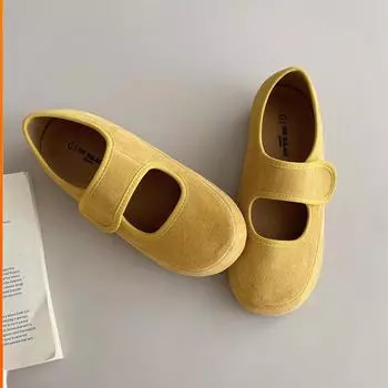 Retro single shoes women s round head outer wear Velcro lazy shoes spring and summer new flat shoes casual 35