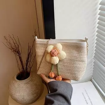 Retro small square bag shoulder bag 2024 spring new simple casual messenger bag this year popular fashion bag women хаки