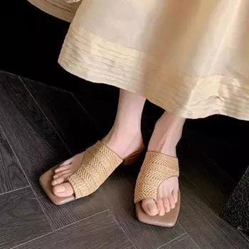 Ретро-стиль отпуска, плетеные женские тапочки с клипсой на носке, летние босоножки на толстом среднем каблуке 2024 года, сетчатые женские шлепанцы 35 бежевый