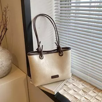 Retro student tote bag women s 2024 new large-capacity versatile shoulder bag casual simple commuter bag