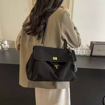 Retro style high-end sense work commuter bag women s bag 2025 new fashion texture matte large-capacity shoulder bag small 30 * 11 * 19 чёрный