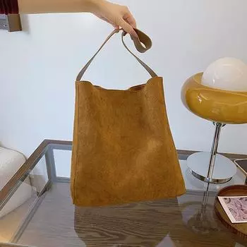 Ретро сумка большой вместимости женская весна 2024 новая корейская версия досуга студенческая сумка через плечо текстура сумка для поездок на работу чёрный