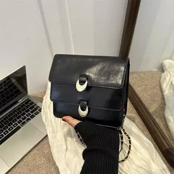 Ретро-текстура простая однотонная маленькая женская сумка 2024 года корейская версия популярная в этом году ретро-сумка-мессенджер маленькая квадратная сумка белый