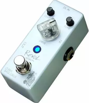 Эффекты Revol Эффекты Revol Эффектор басовый овердрайв ZEBRA BASS DRIVE EBOD-01 белый