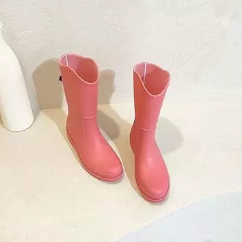 Резиновые сапоги Модные и простые резиновые сапоги для средней школы Женская водонепроницаемая и противоскользящая износостойкая верхняя обувь Женская обувь с рабочими рукавами для кухни 36