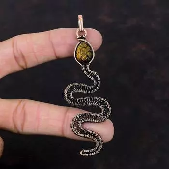 Резной кулон Тигровый глаз Медная проволока Кулон Змея Кулон Драгоценный камень Медные украшения Кулон ручной работы Проволочная обмотка Ювелирный подарок для него