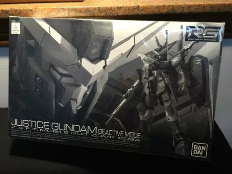 RG Justice Gundam Deactive Mode Bandai (Real Grade) 1/144 GMF-X09A (Premium Limited)