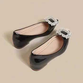 Rhinestone single shoes women s 2024 new French pointed evening shoes black light mouth commuter large size shoes comfortable work shoes 35