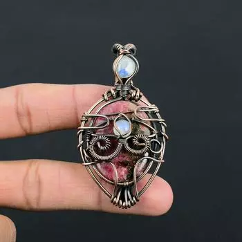 Родонит и лунный камень драгоценный камень ручной работы из чистой медной проволоки обернутый в чудесное ювелирное украшение кулон 2.56 Inches красный