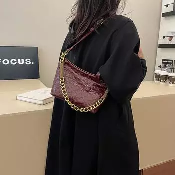 Rhombus chain bag, women s 2024 new autumn and winter fashion shoulder bag, popular commuter messenger bag this year