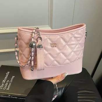 Rhombus Chain Bag Women Summer 2025 New Fashion Shoulder Messenger Bag Niche Design High-Grade Sense Bucket Bag Pink