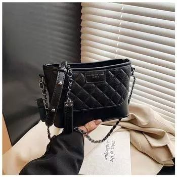 Rhombus Chain Women Tide Fashion Shoulder Messenger Bag Graceful 2025 New Wandering Bag Advanced Feeling Tong Qin Black