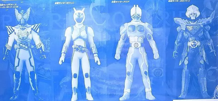Rider Hero Series MX MOVIE War Set серебряный