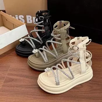 Римские туфли 2025 года, лето, новые ретро-стразы, французский темперамент, 100 дизайнов, детские полые пляжные сандалии на толстой подошве 35 чёрный