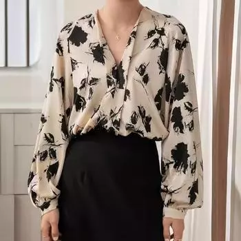 Рисунок тушью в национальном стиле, улучшенная свободная рубашка с рукавом-фонариком и v-образным вырезом, атласная драпировка, модная рубашка знаменитости из Интернета S абрикосовый