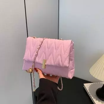 Ромбовидная цепочка женская 2024 новая весенняя модная нишевая текстурная сумка через плечо текстурная однотонная сумка-мессенджер чёрный