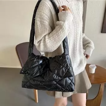 Ромбовидная вышитая сумка-мешок на пуху, осенне-зимняя глянцевая сумка-мессенджер большой вместимости, повседневная сумка-мессенджер из хлопка Space на одно плечо 36.5x10x24cm шампанского