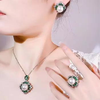 Роскошь в стиле «Камелия» с бриллиантами, подсолнухами, жемчугом, ожерелье, серьги, кольцо, бусины, изумруд, элегантная партия