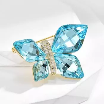 Роскошная брошь «Сердце океана» с хрустальной бабочкой, инкрустированная, слегка инкрустированная брошь из вермикулита, настоящее золото с медным покрытием синий