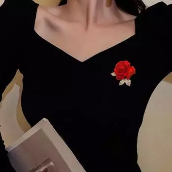 Роскошная брошь в форме цветка розы, блестящая булавка со стразами, элегантный костюм, пальто, значок, аксессуары для одежды красный