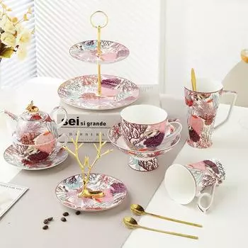 Роскошная европейская кофейная чашка и тарелка из костяного фарфора, изысканная чайная кружка, горшок, керамический набор для напитков в стиле ретро, подарок для пар