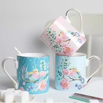 Роскошная скандинавская керамическая кружка для чая, милая кофейная чашка с пересмешником, фарфоровая чашка для пары, офисная чашка для завтрака, молока и воды 300ml розовый