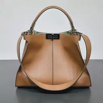 Роскошная женская сумка-тоут из натуральной кожи: Вместительная и стильная сумка для ношения на плече или через плечо 35 x 15 x 25 cm бордовый