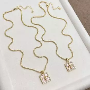 Роскошное итальянское ожерелье с подвеской в виде розового креста, отполированное вручную, с бриллиантом и розовой ракушкой для женщин Iris Square Zirconia розовый