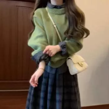 Роскошное маленькое французское вязаное зеленое платье-свитер для женщин - Осень/Зима 2024 L